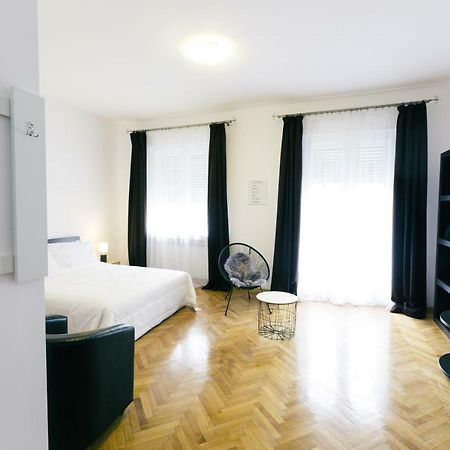 Street View Apartments Sibiu Exterior photo